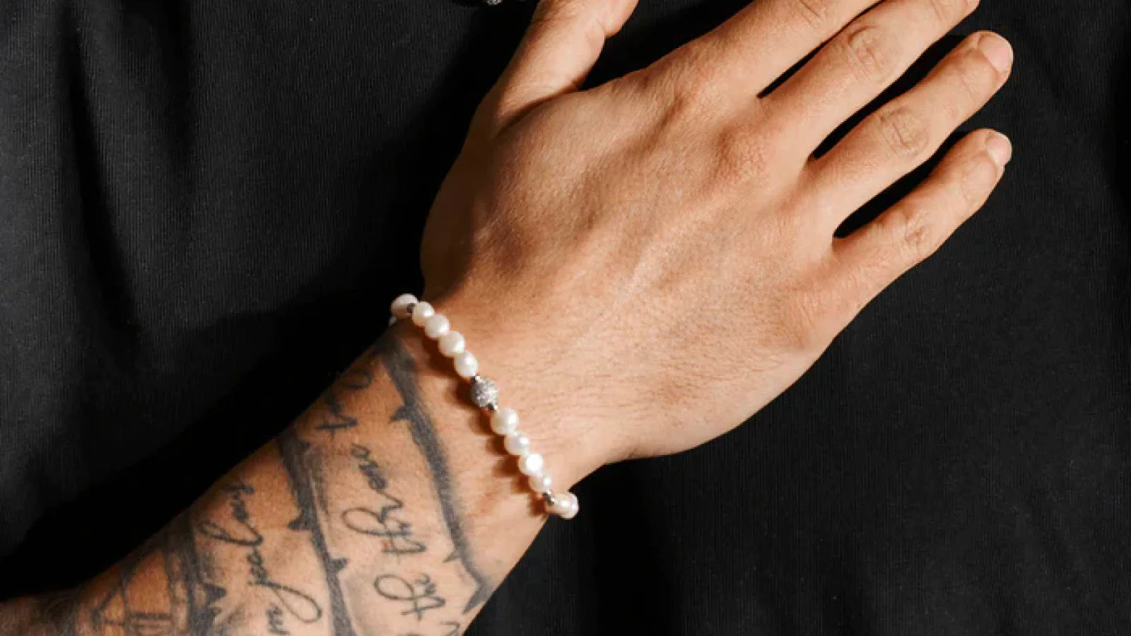 送税込【CRAFTD London】Iced Smiley Real Pearl Bracelet☆国発 Men's Diamond Smiley Face Pearl Bracelet (Gold) | CRAFTD London