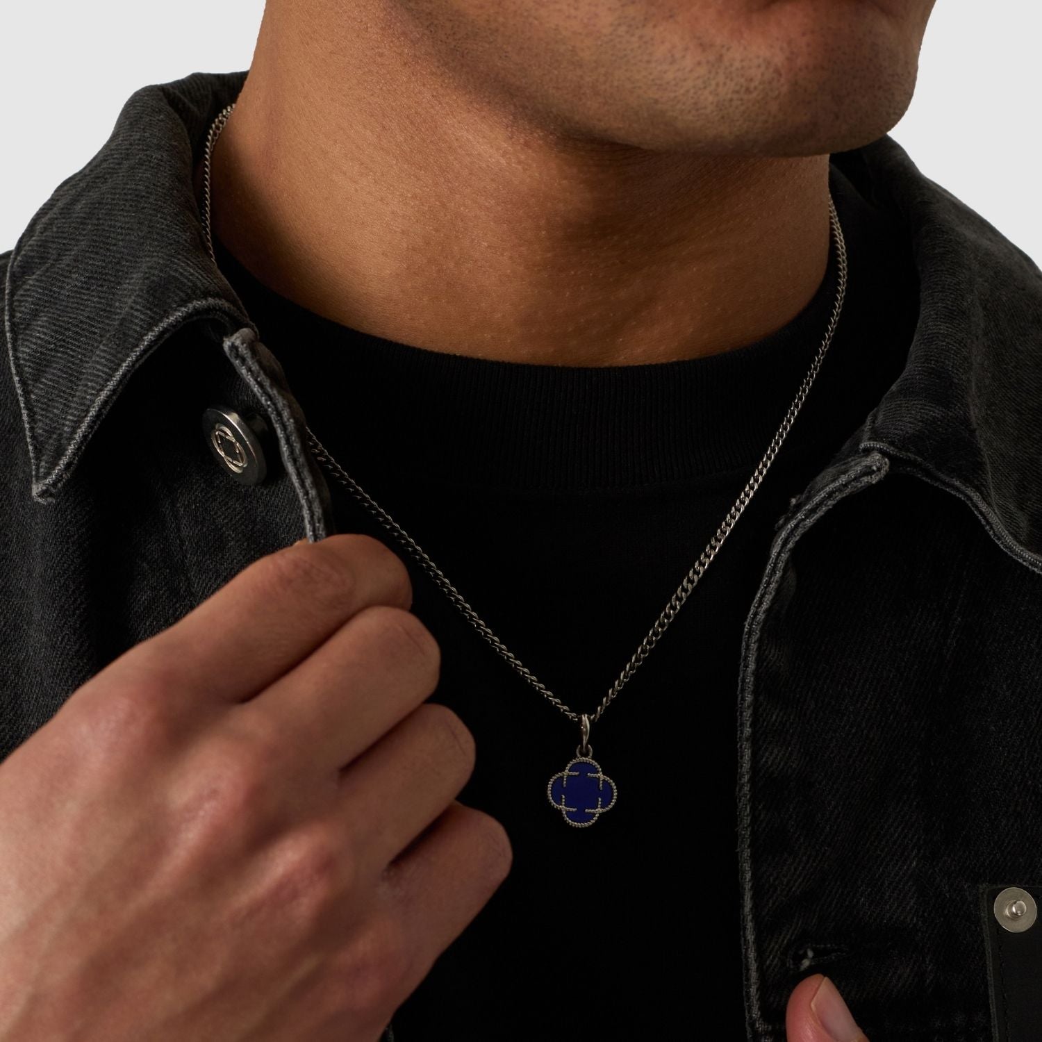 Blue Clover Stone Pendant (Silver)