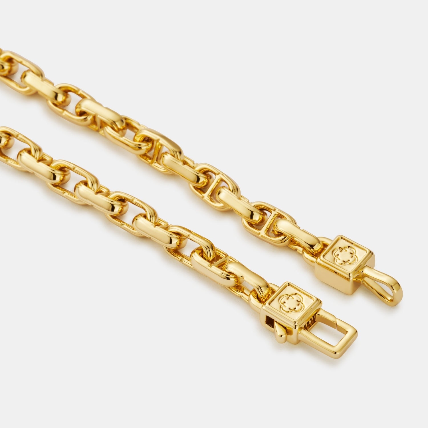CD Anchor Link Bracelet (Gold)