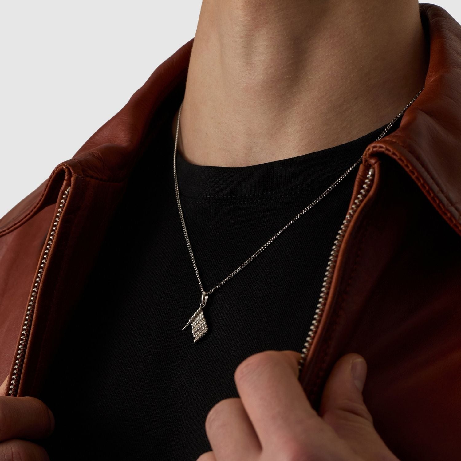 Chequered Flag (Silver)