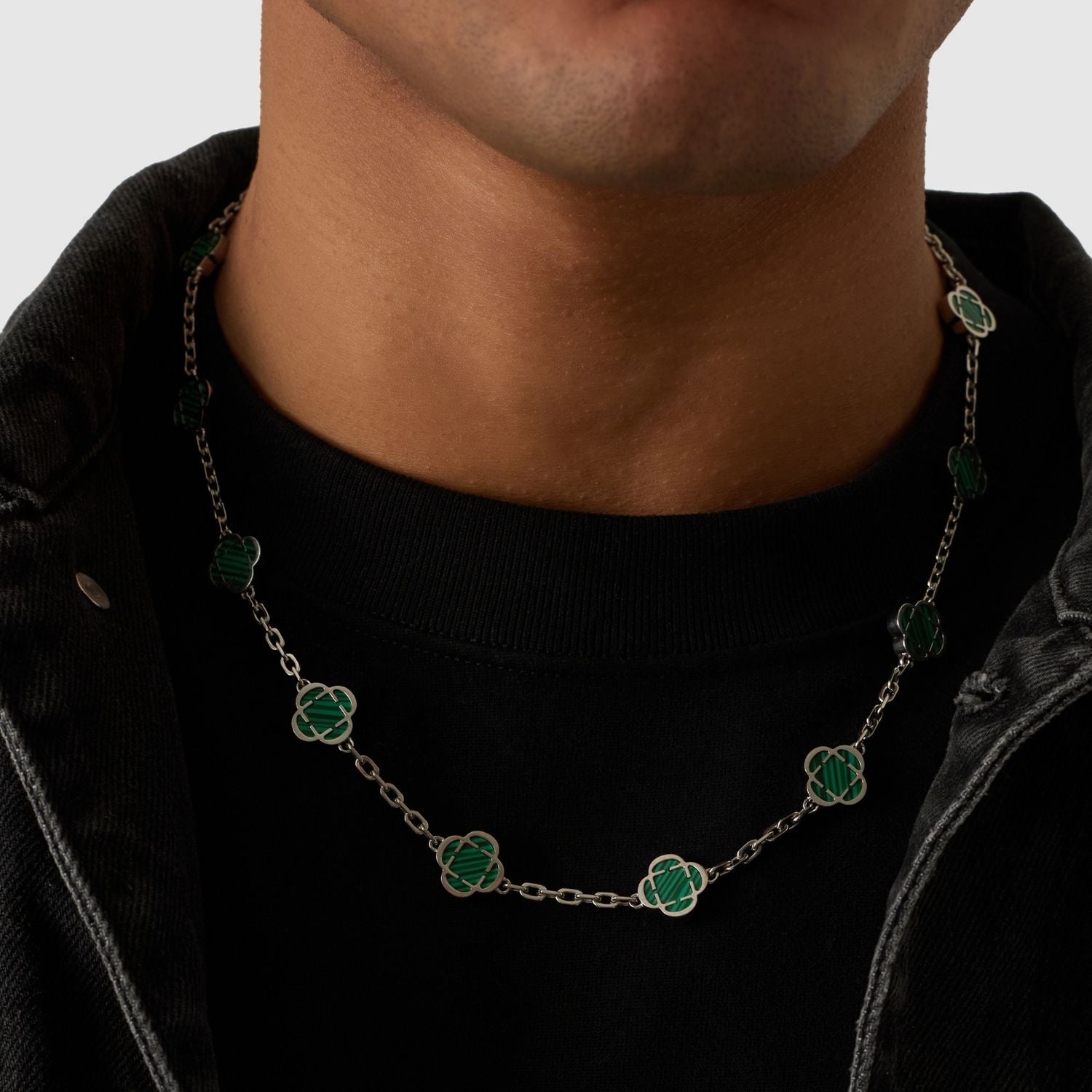 Malachite Clover Stone Necklace (Silver)