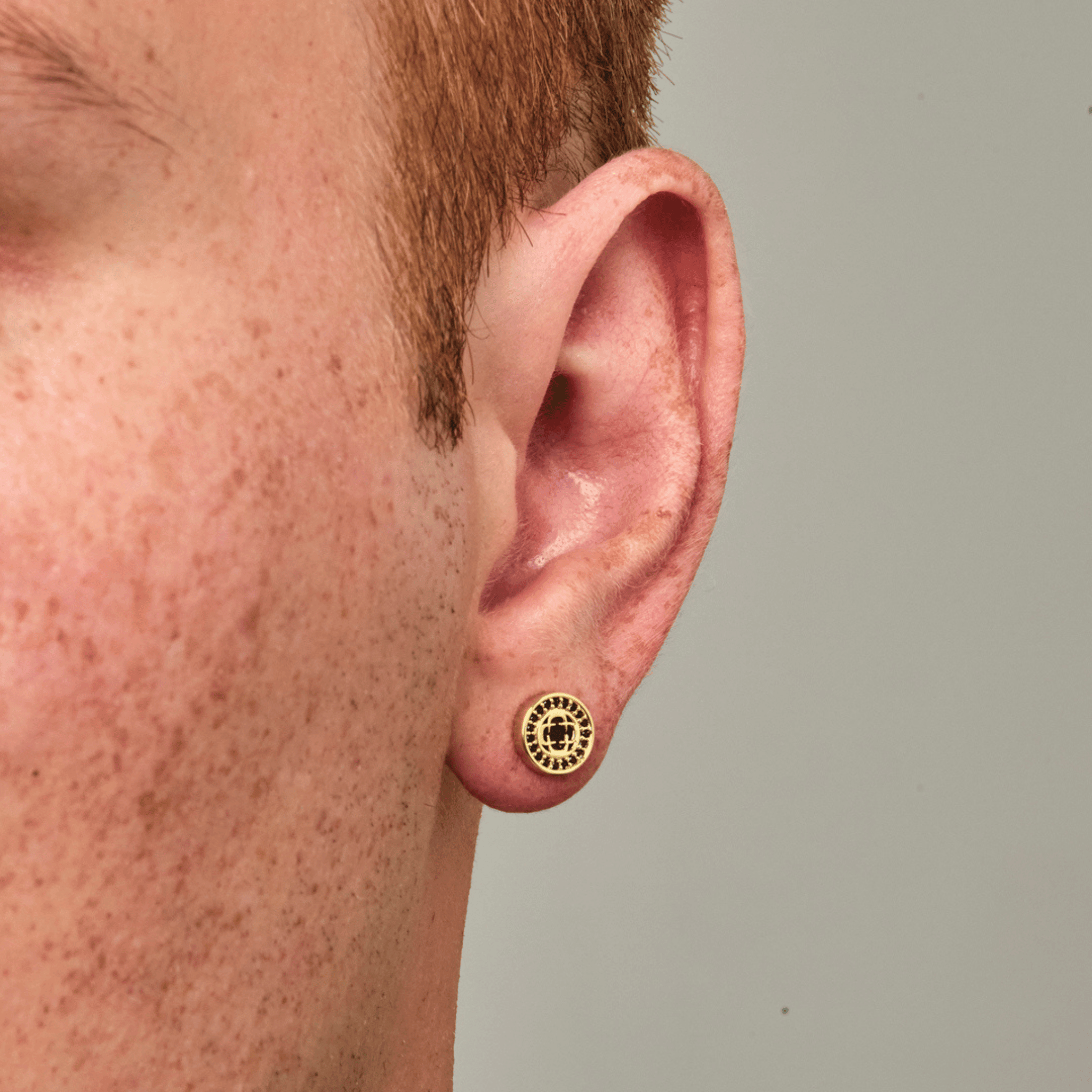 Onyx Clover Stud Earring (Gold)