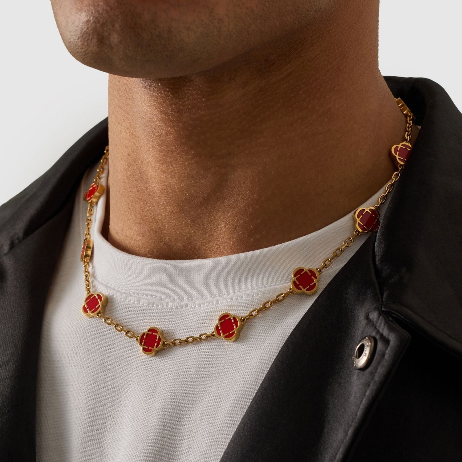 Light Red Clover Stone Necklace (Gold)