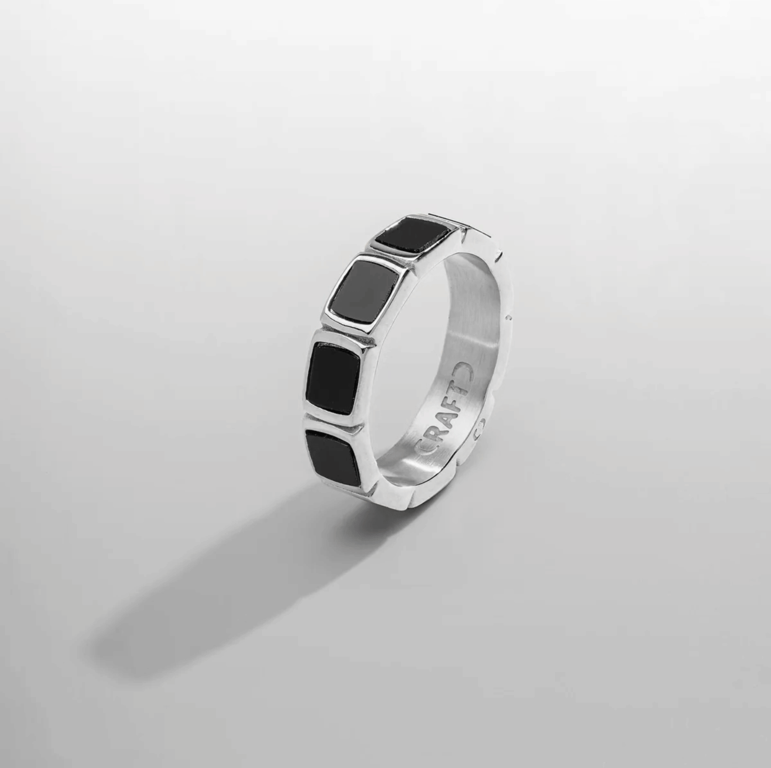 Onyx Stone Band Ring (Silver)