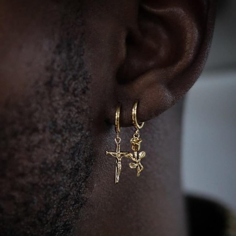 Crucifix Earring (Gold)