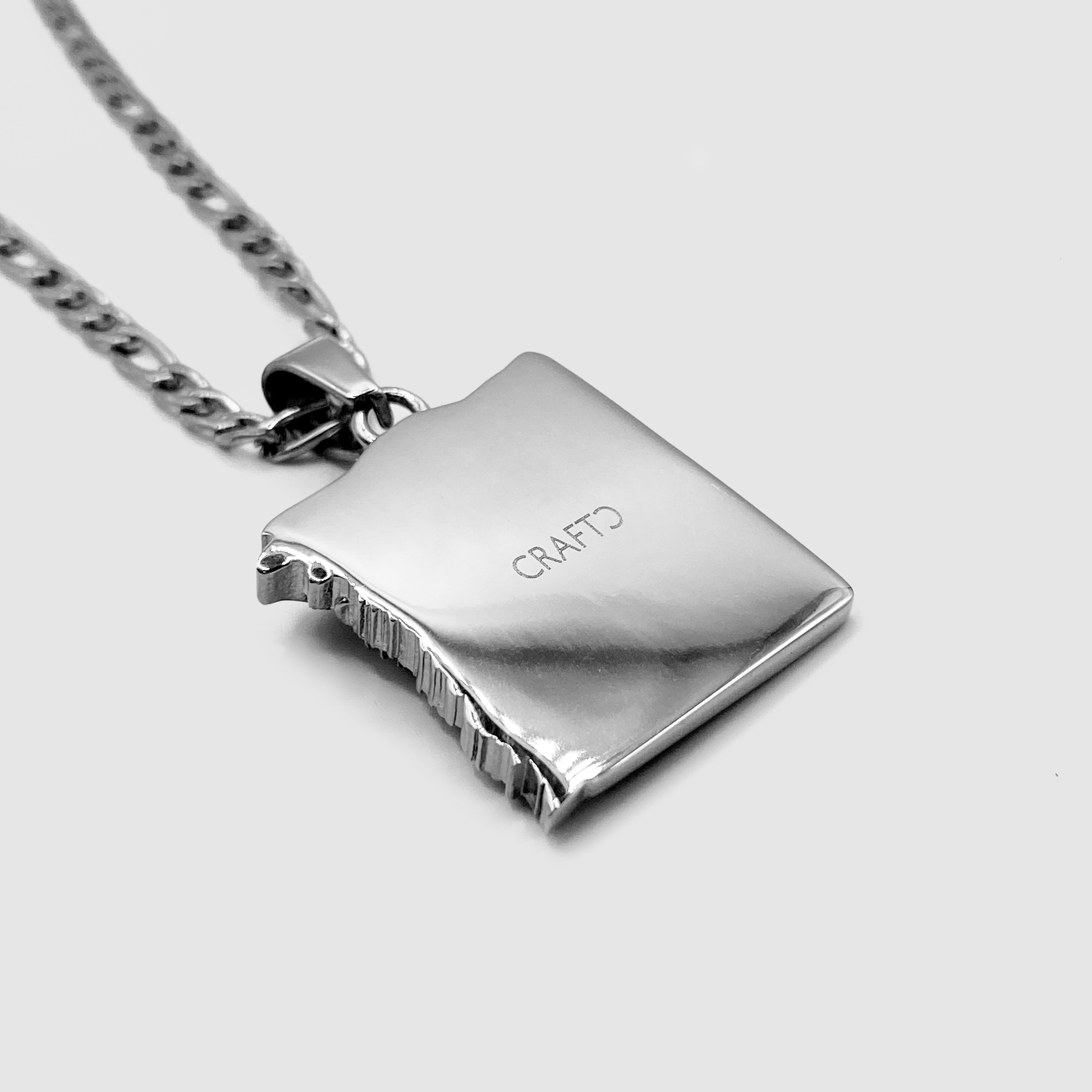 Wolf Pendant (Silver)