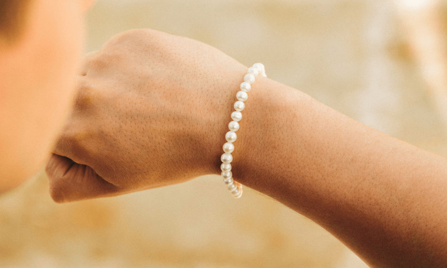 What Is a Pearl Bracelet?
