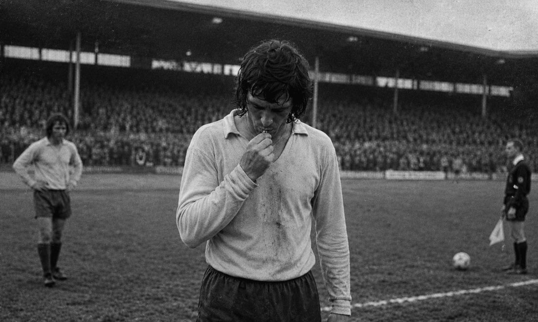 Should Jewellery Be Brought Back to the Pitch?