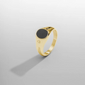 Onyx Oval Stone Signet Ring (Gold)