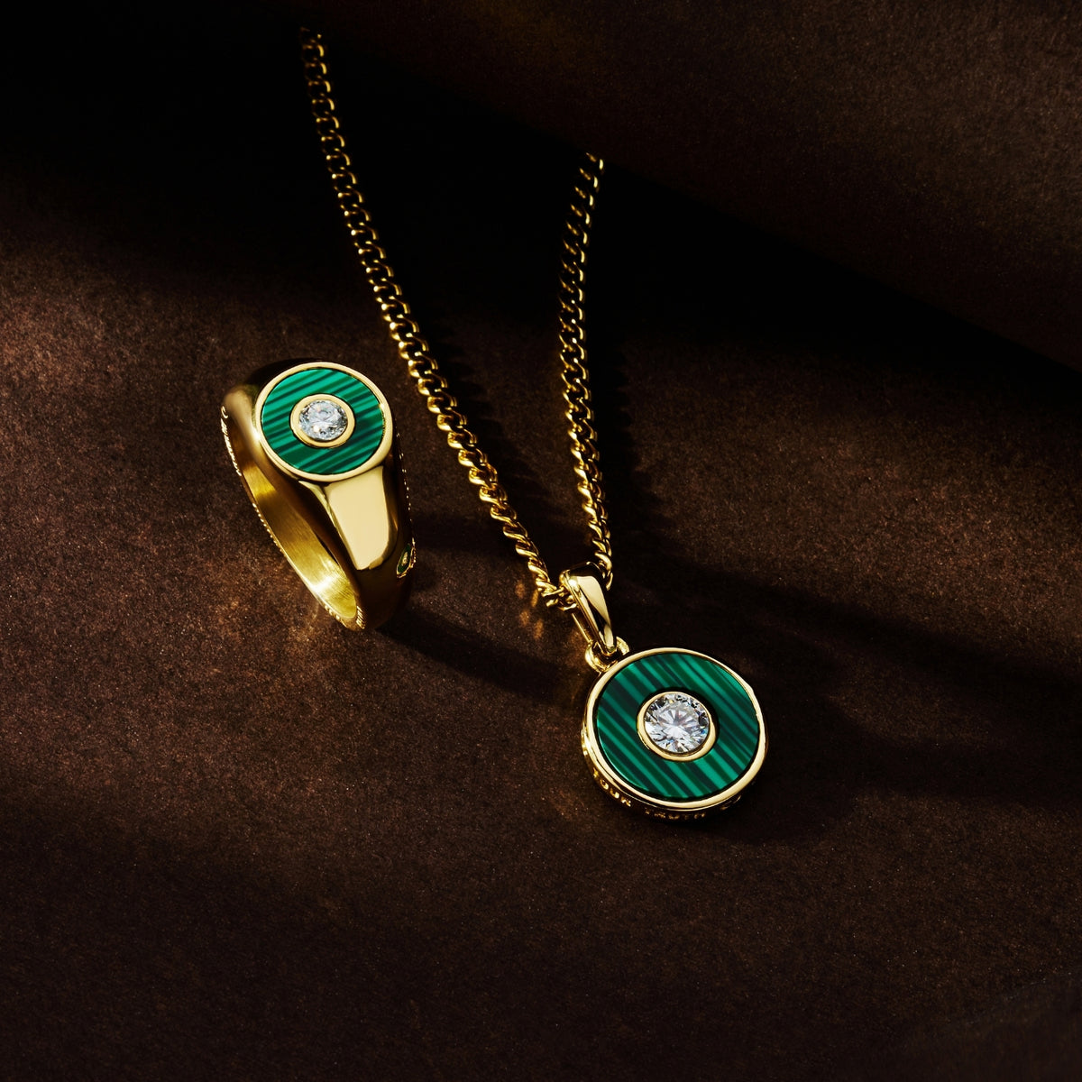 Malachite Round Gem Pendant (Gold)