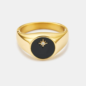 Onyx North Star Signet Ring (Gold)