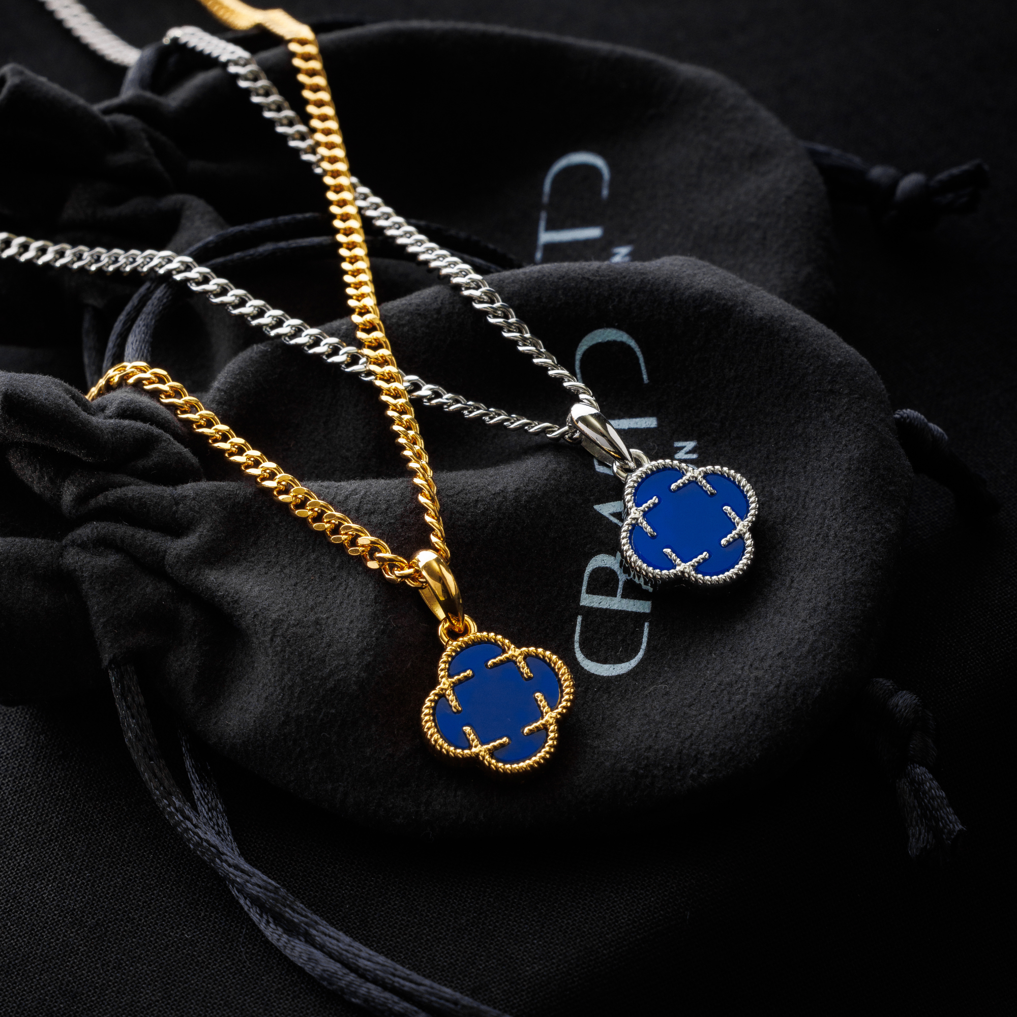 Blue Clover Stone Pendant (Gold)