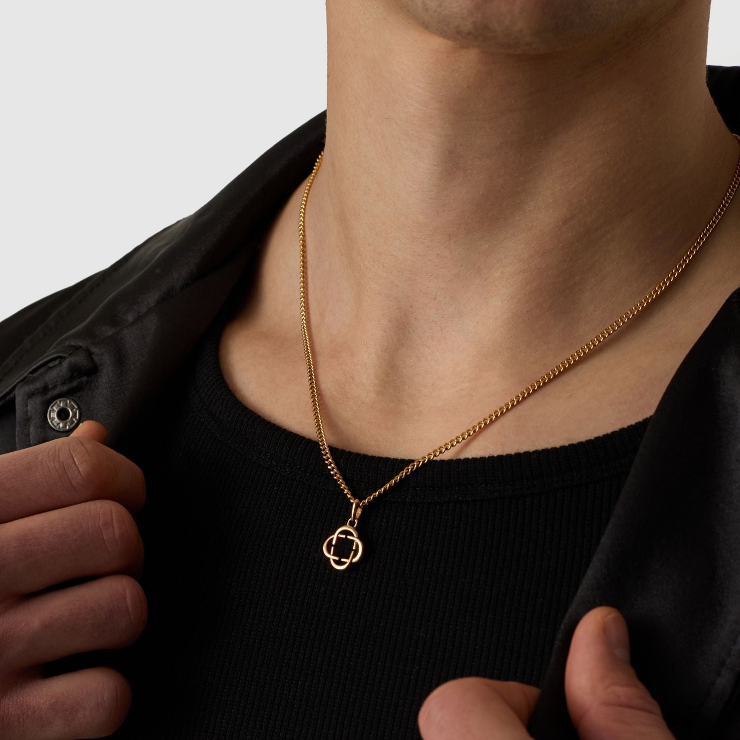 Clover Pendant (Gold)