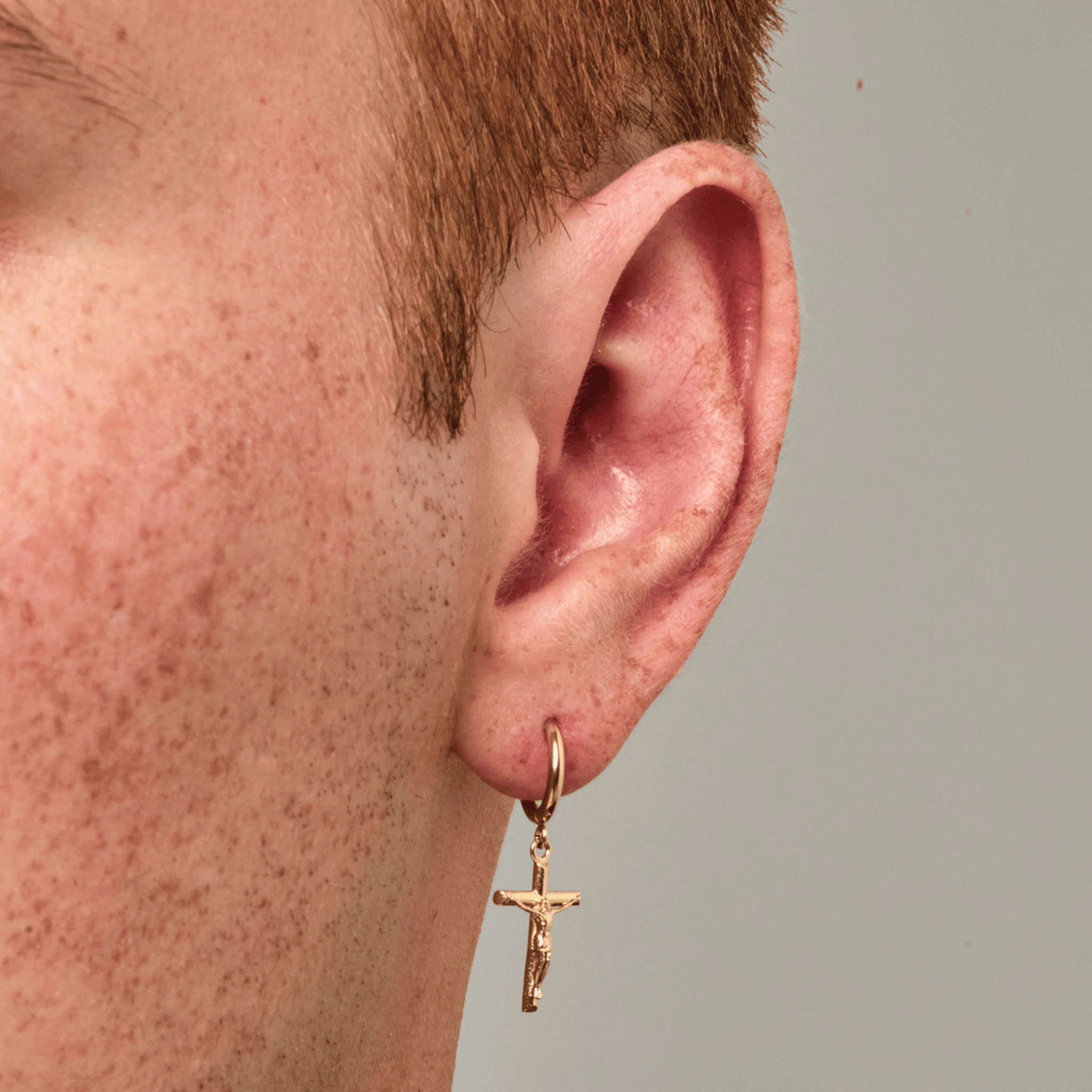 Crucifix Earring (Gold)