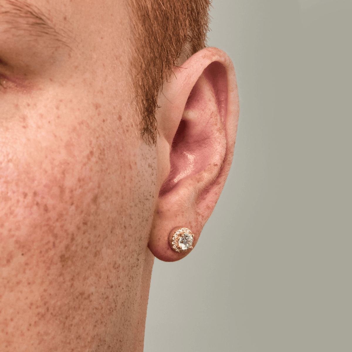 Small Diamond Stud Earring (Gold)