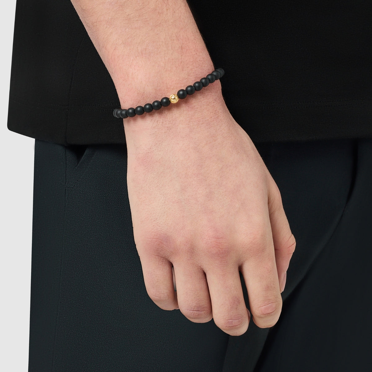 Onyx Bead Lock Bracelet (Gold)