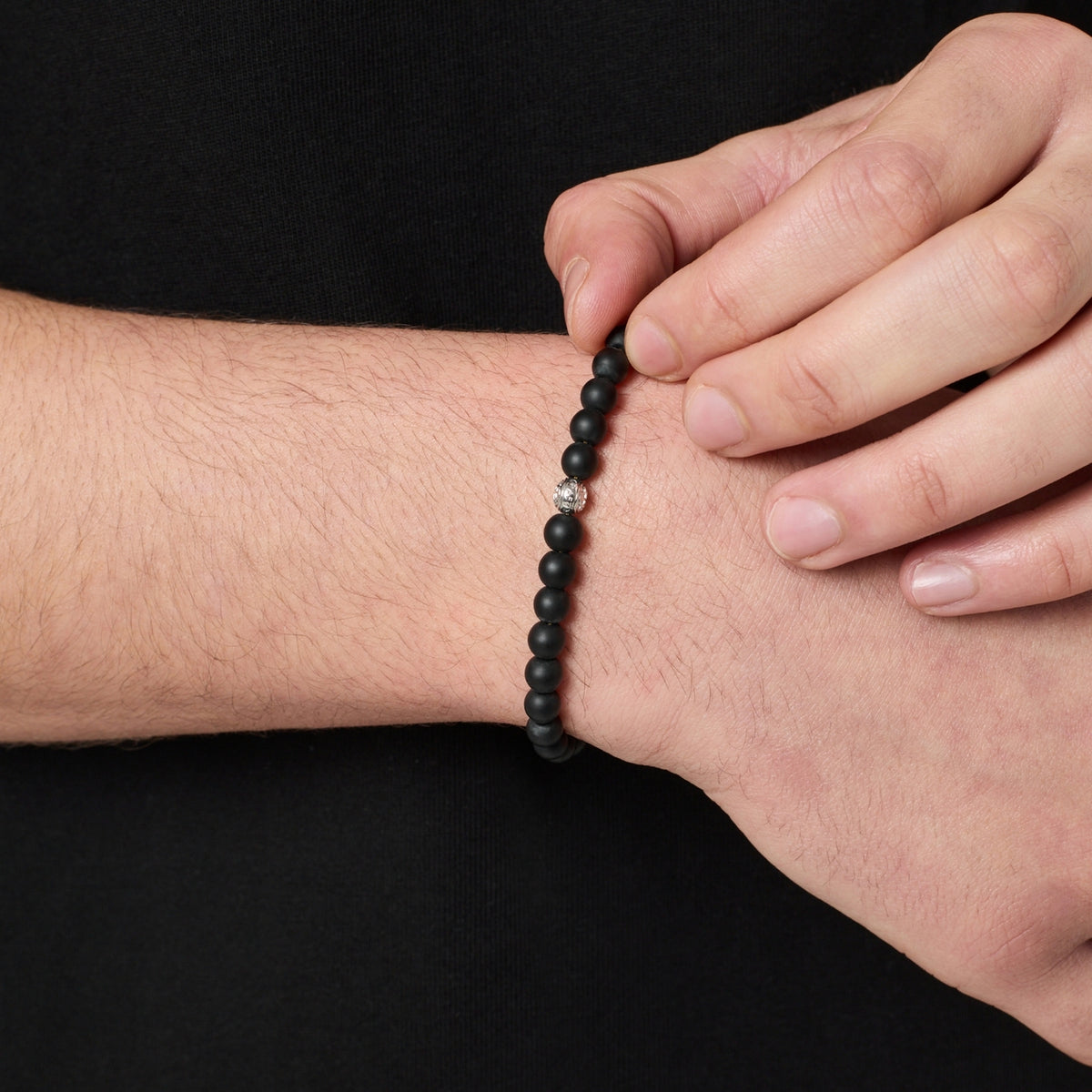 Onyx Bead Lock Bracelet (Silver)