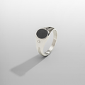 Onyx Oval Stone Signet Ring (Silver)