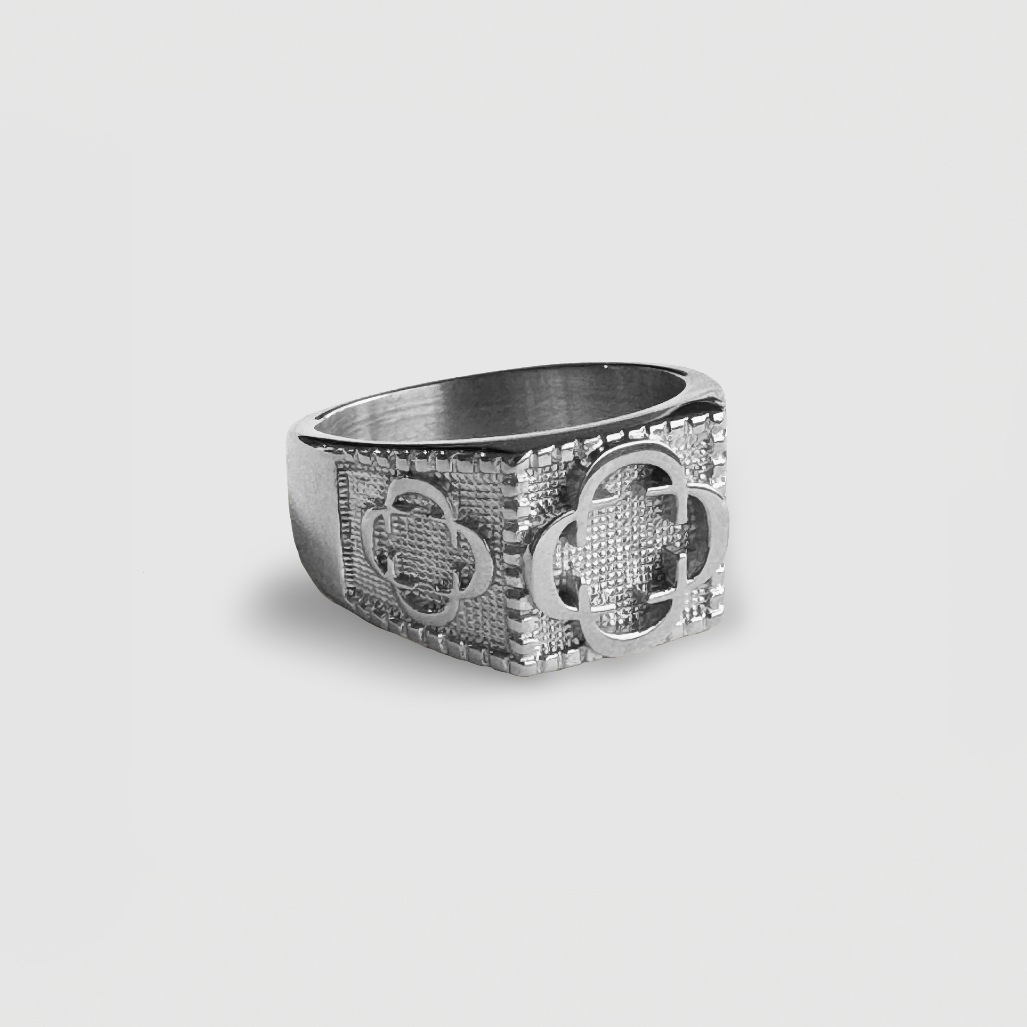 Clover Sovereign Ring (Silver)