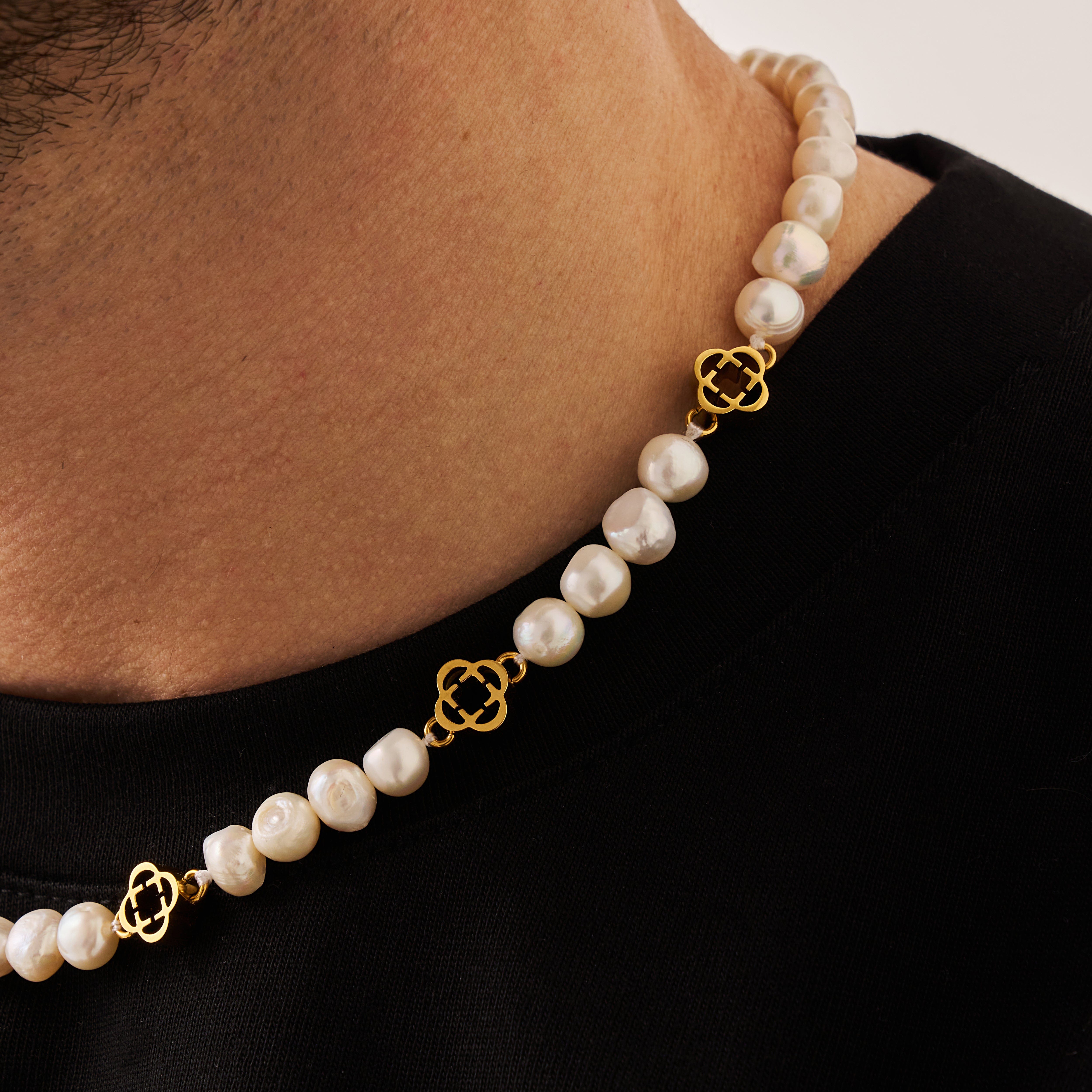 Clover Real Pearl Necklace (Gold)